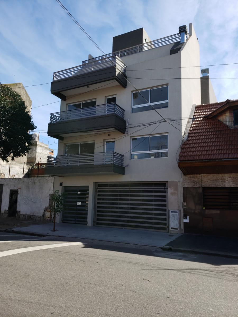 MONOAMBIENTES y 2 AMBIENTES CON BALCON Y PARRILLA