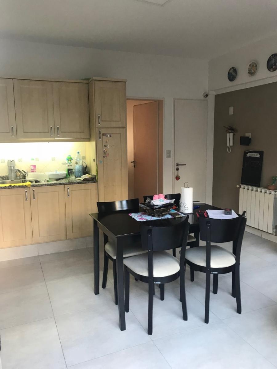 DUPLEX DE 4 AMB CON COCHERA , 180 M2 TOTALES , PRIMERA CATEGORIA — foto 3