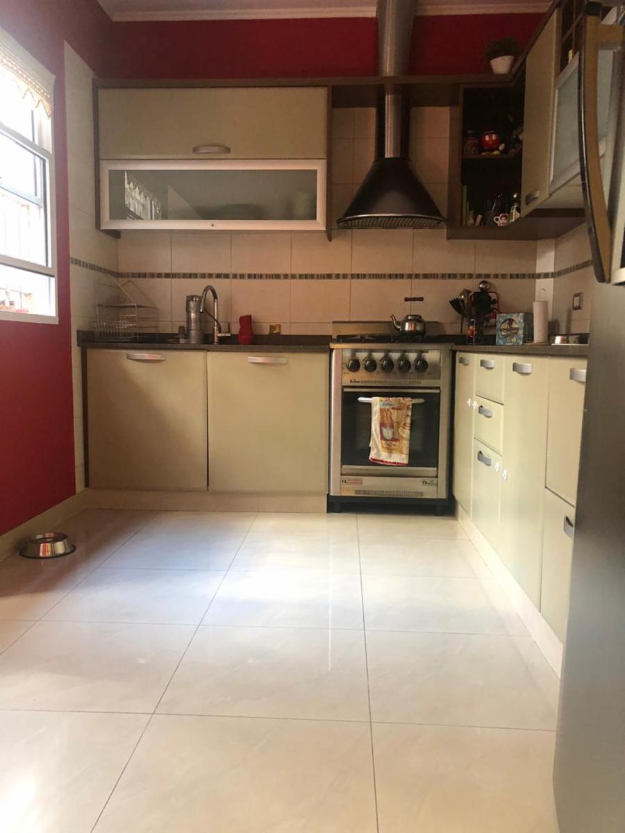 PH 4 AMBIENTES , INDEPENDIENTE , TERRAZA CON QUINCHO , DOS PATIOS EXCELENTE UBICACION — foto 2