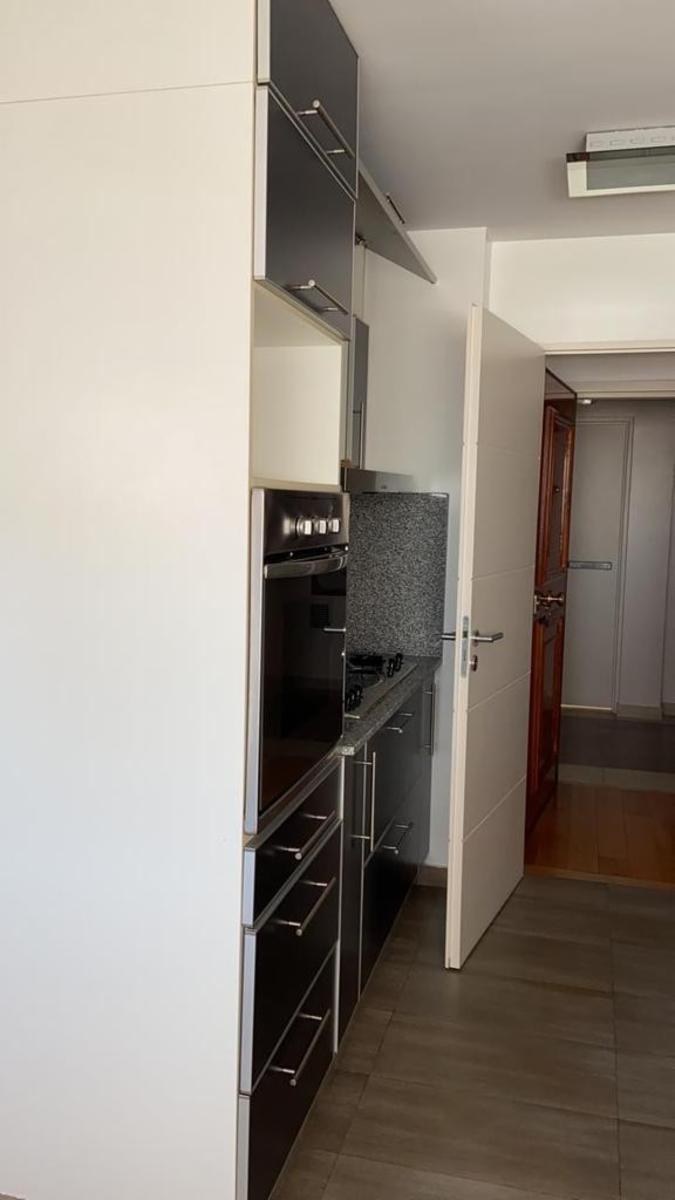 EXCELENTE PISO DE CATEGORÍA 4 AMB, C/ COCHERA , SOBRE EL BVARD RAMÓN L FALCÓN - 2