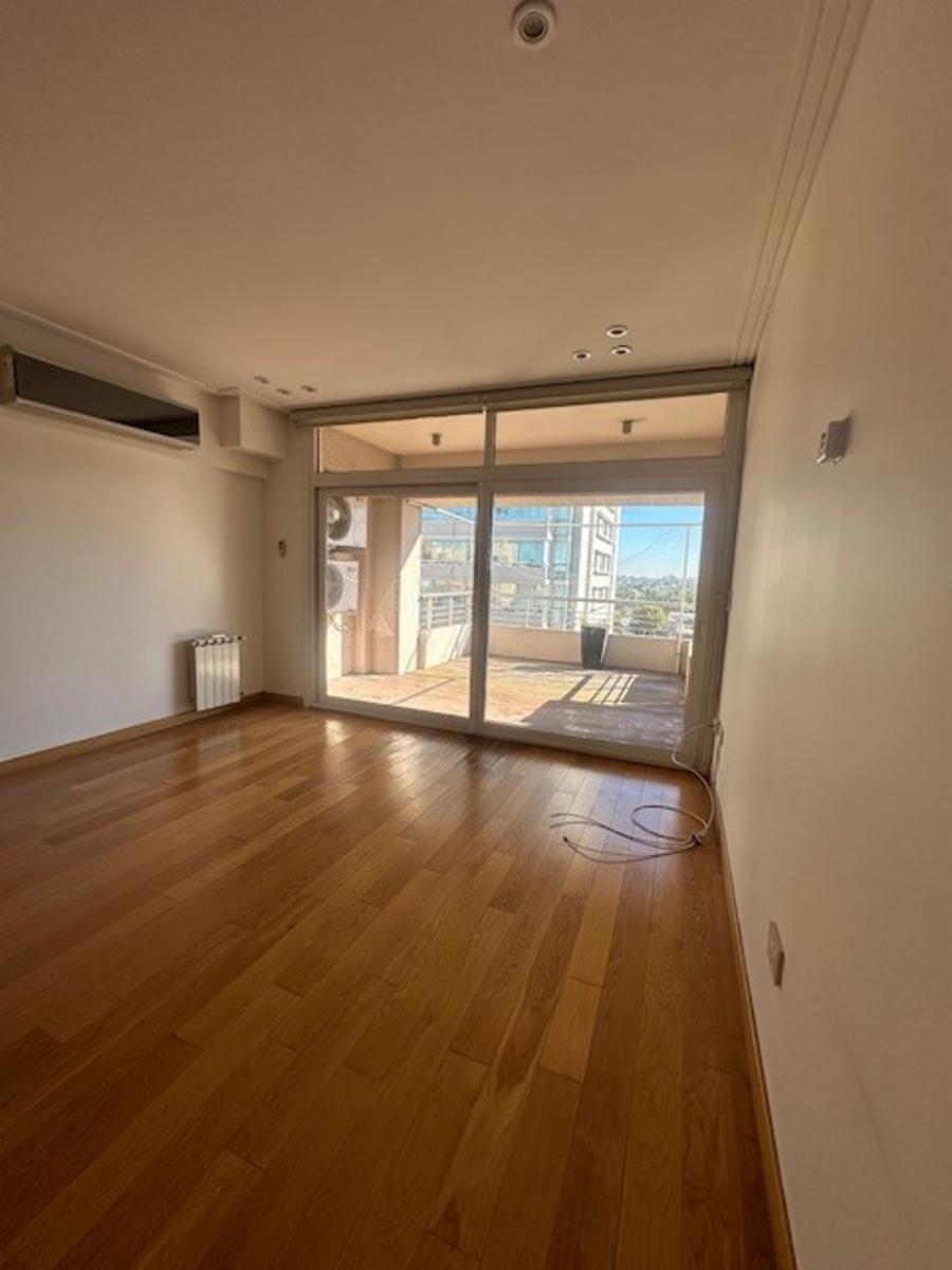 EXCELENTE PISO DE CATEGORÍA 4 AMB, C/ COCHERA , SOBRE EL BVARD RAMÓN L FALCÓN - 14