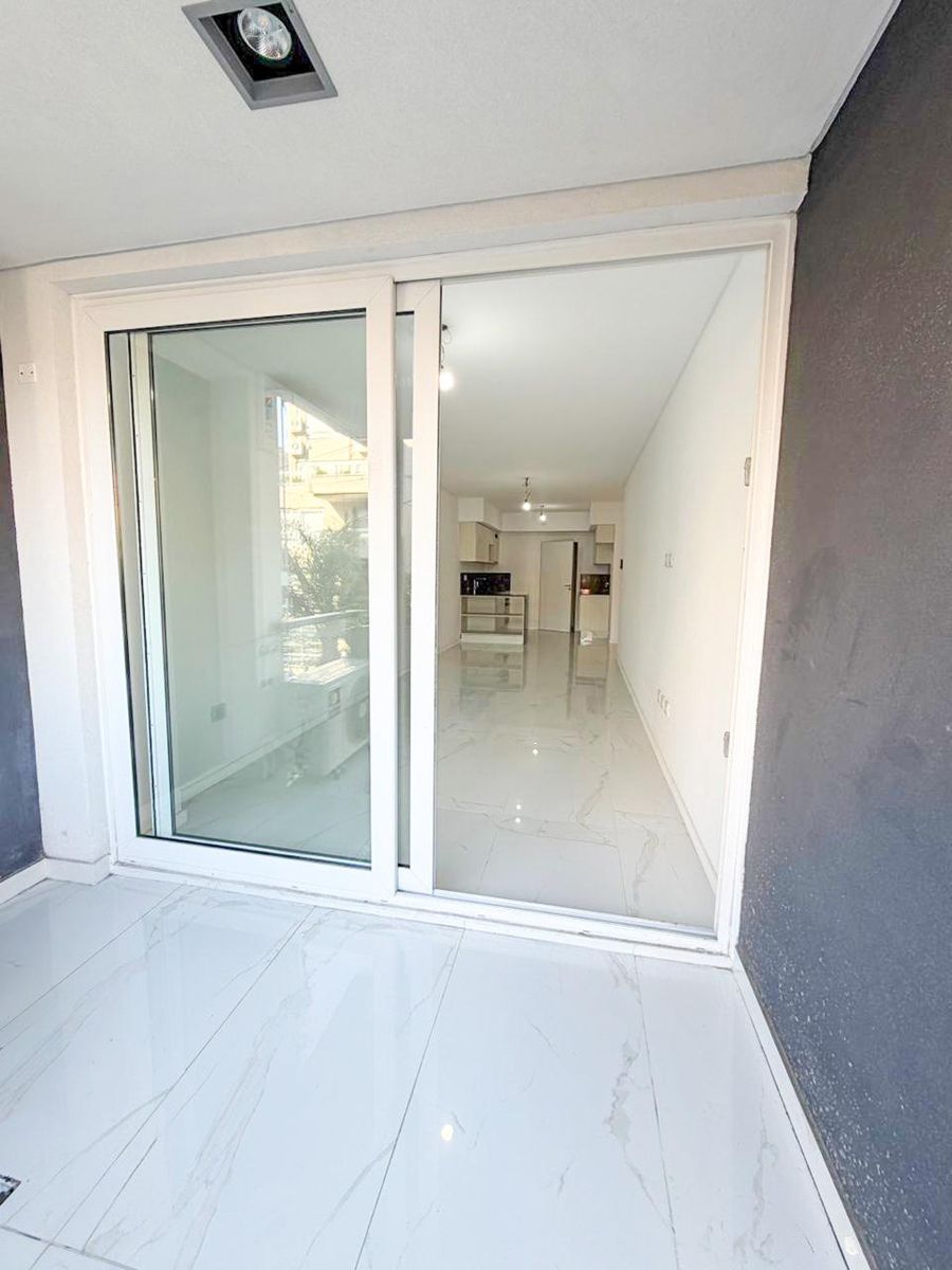 Venta de monoambiente al frente en la mejor zona de Villa Luro a metros de la plaza los andes - 10