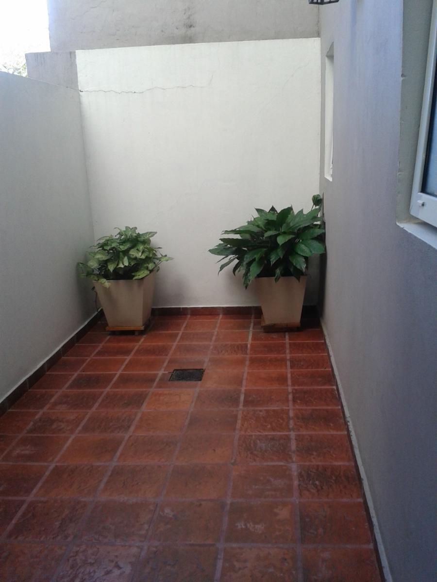 3 AMB ,COCHERA ,PATIO , 2 BAÑOS SUM — foto 2