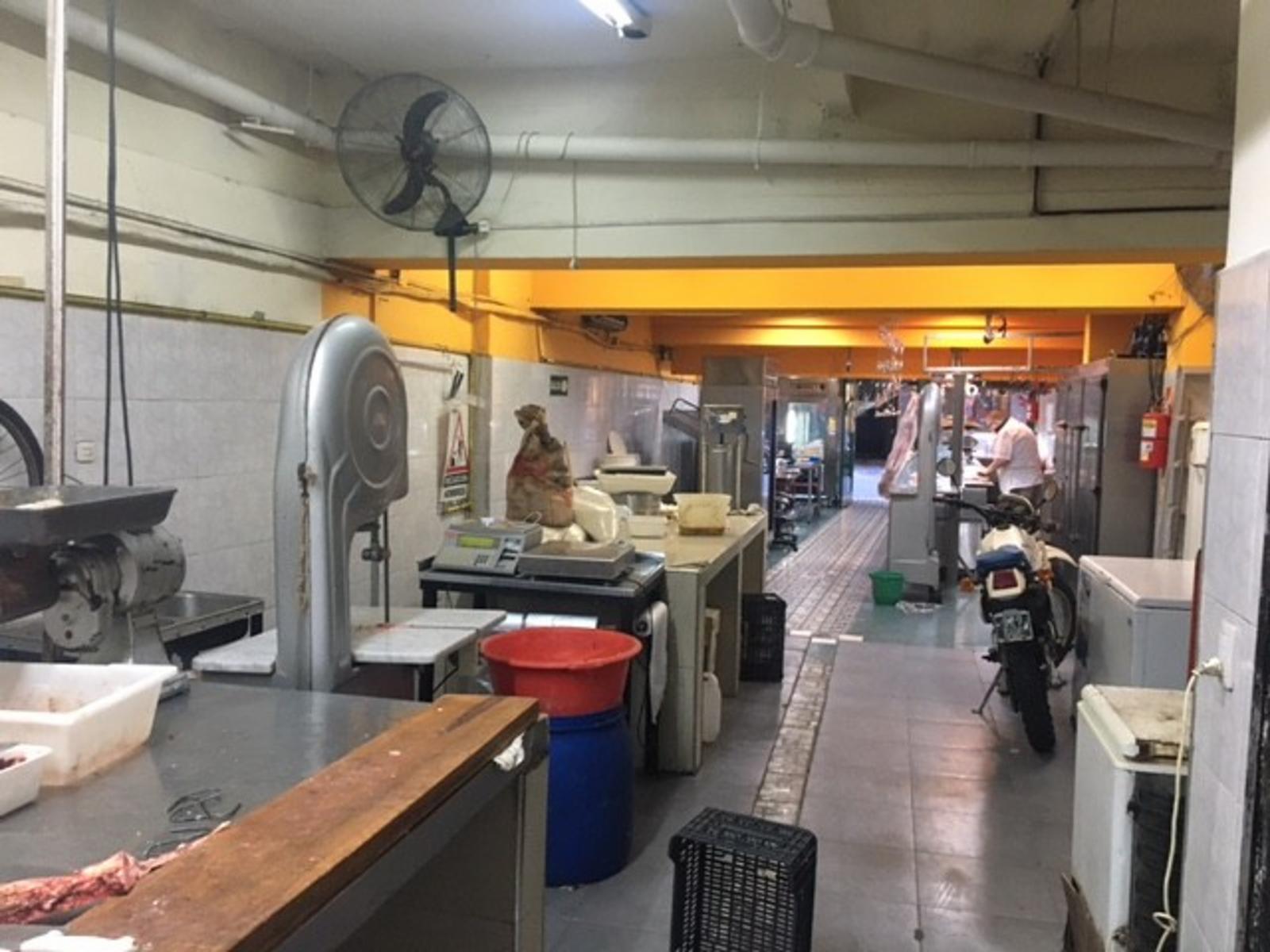 LOCAL COMERCIAL EXCELENTE ZONA, CON SÓTANO. SUPERFICIE TOTAL 199.68 M2 A MTROS DE AVDA CORRIENTES — foto 6