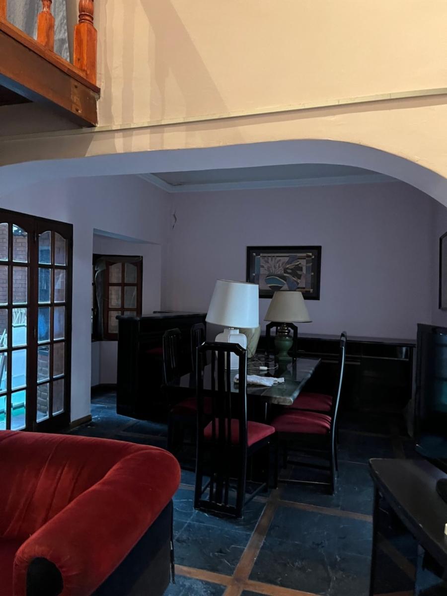 PH 4 AMBIENTES , 2 PATIOS , 3 HAB, APROX 160 M2