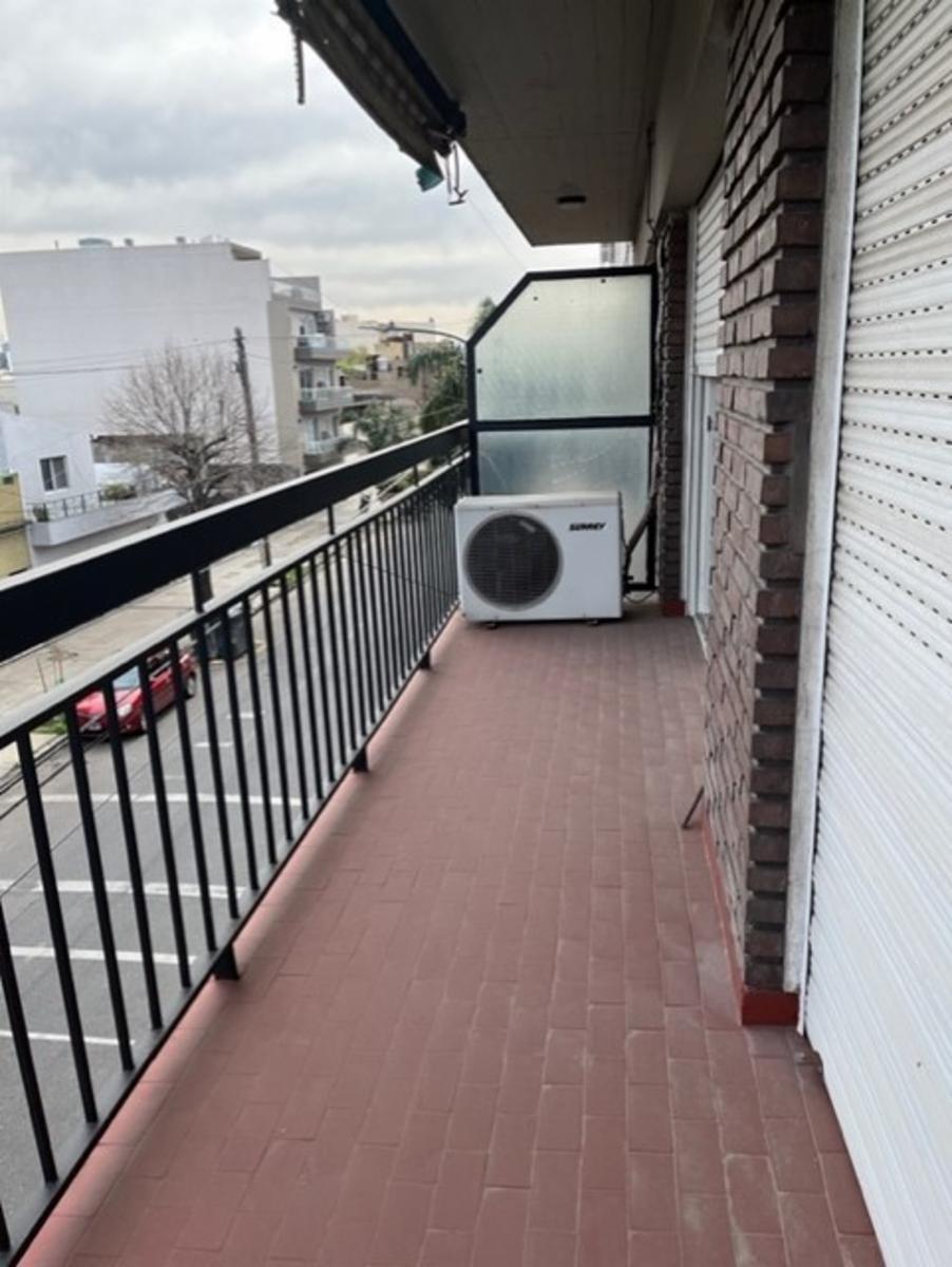 4 AMB CON COCHERA, COCINA IND, DOS AMPLIOS BALCONES , ESQUINA TONELERO — foto 13