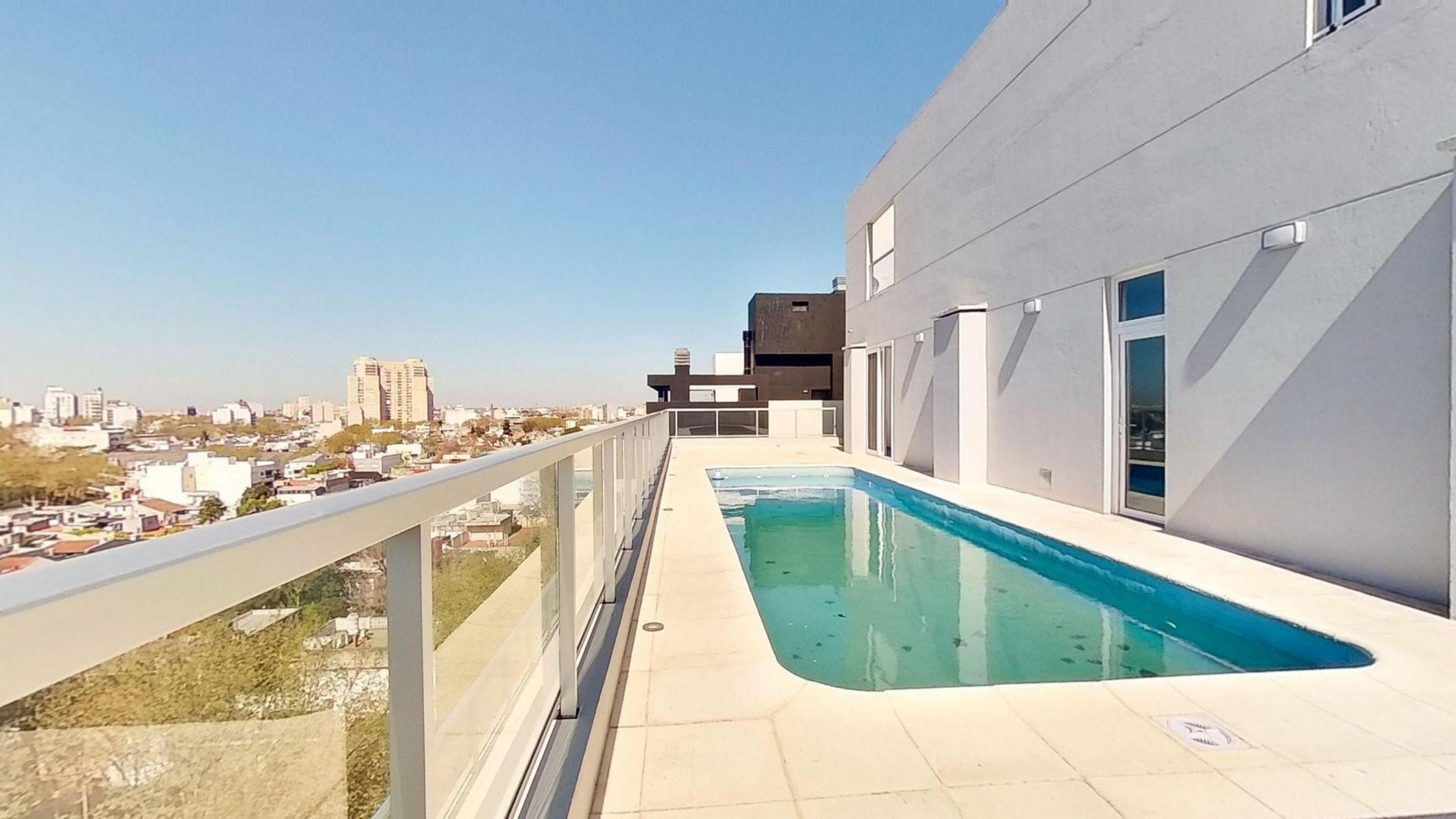 4 AMB , 3 BAÑOS , VESTIDOR, COCINA IND, GRAN BALCON , PISCINA , SUM - 1