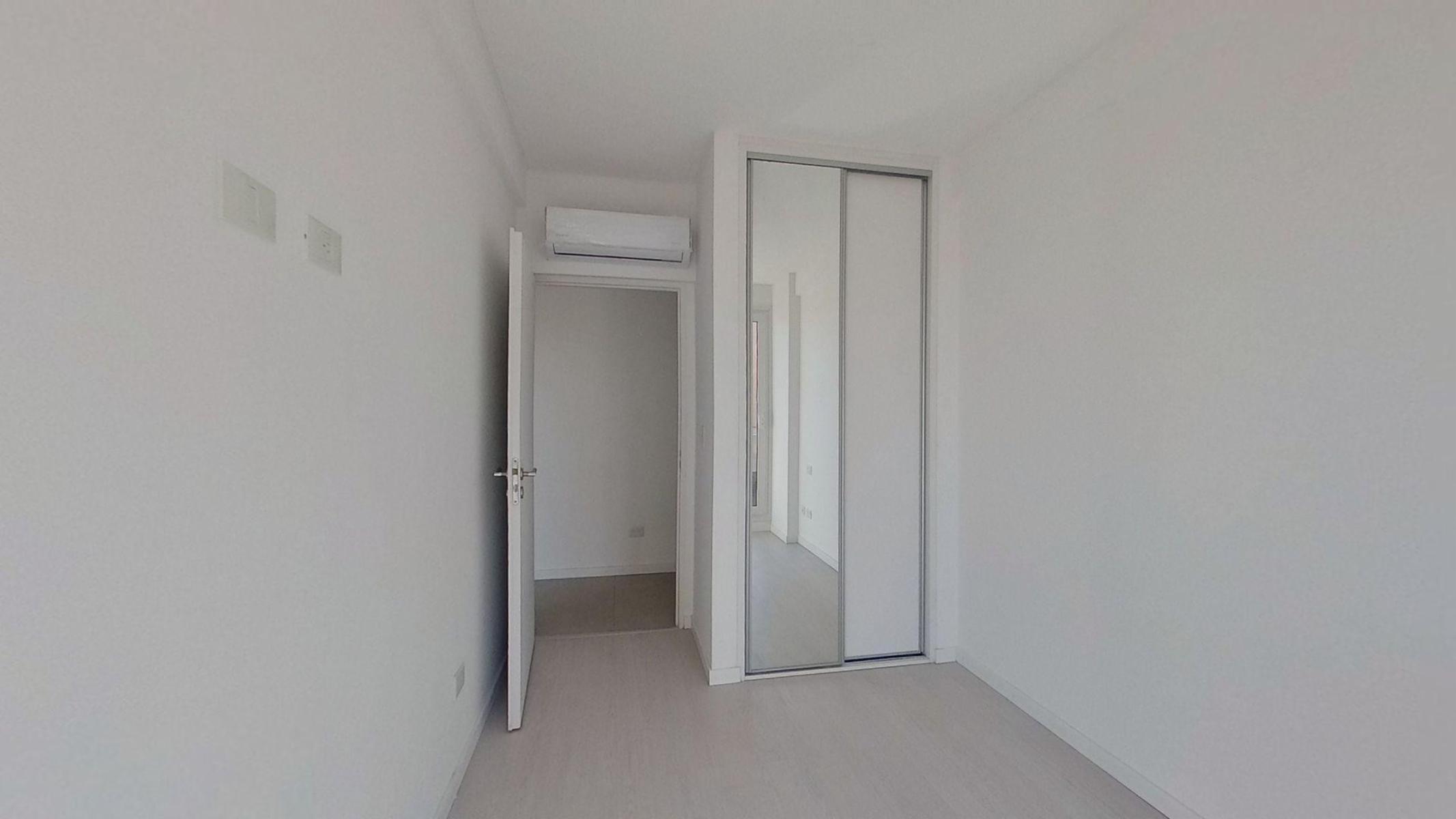 4 AMB , 3 BAÑOS , VESTIDOR, COCINA IND, GRAN BALCON , PISCINA , SUM - 9