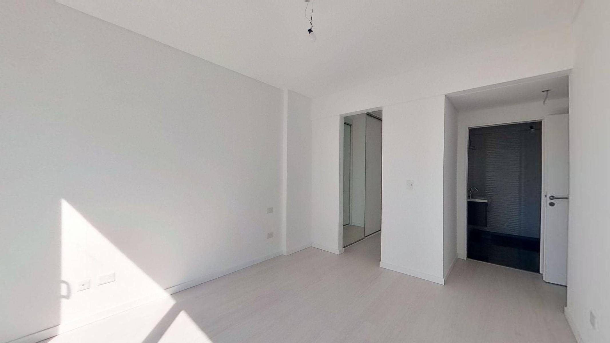 4 AMB , 3 BAÑOS , VESTIDOR, COCINA IND, GRAN BALCON , PISCINA , SUM - 15
