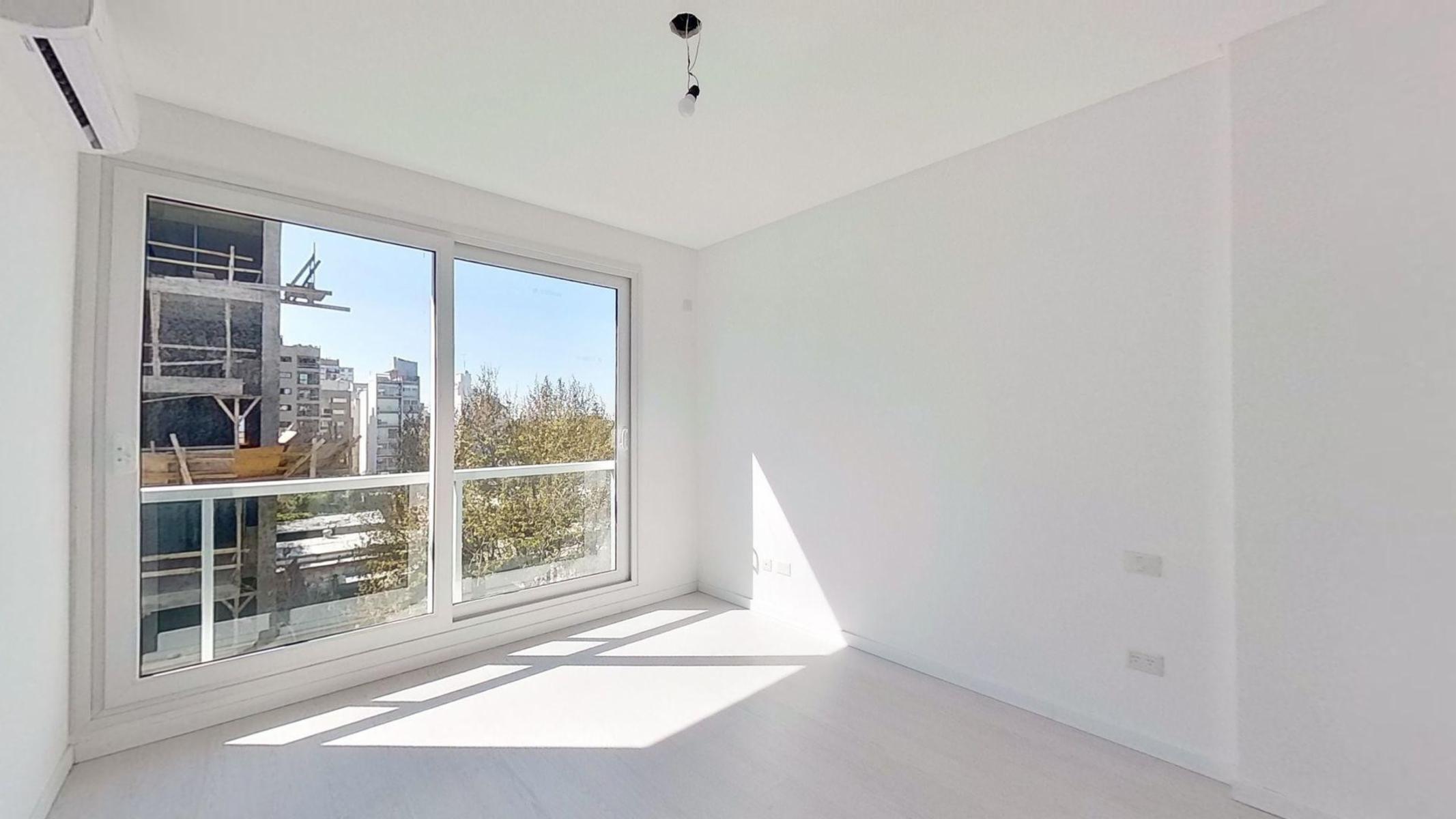 4 AMB , 3 BAÑOS , VESTIDOR, COCINA IND, GRAN BALCON , PISCINA , SUM - 16