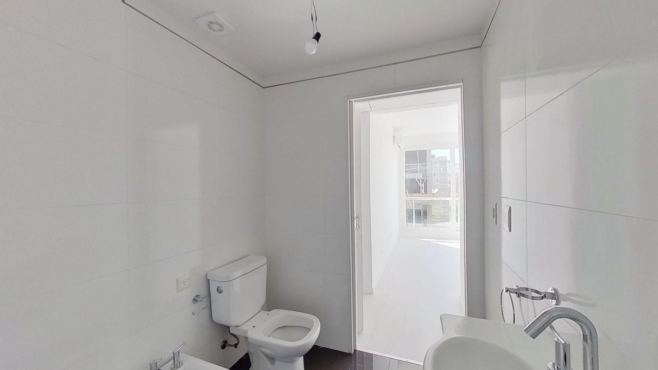 4 AMB , 3 BAÑOS , VESTIDOR, COCINA IND, GRAN BALCON , PISCINA , SUM - 20