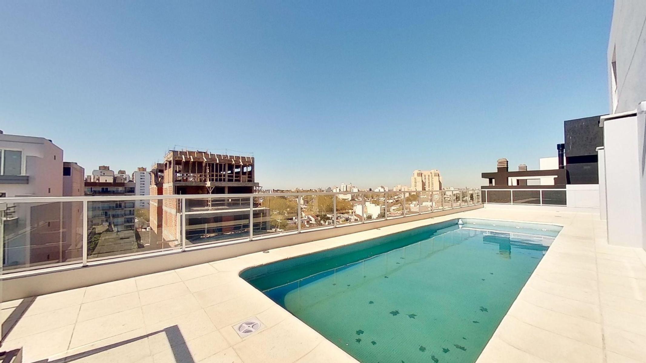 4 AMB , 3 BAÑOS , VESTIDOR, COCINA IND, GRAN BALCON , PISCINA , SUM - 27