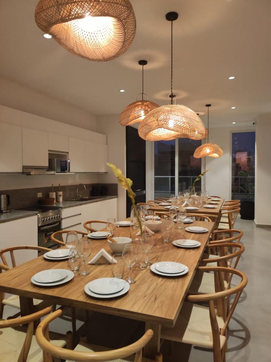 4 AMB , 3 BAÑOS , VESTIDOR, COCINA IND, GRAN BALCON , PISCINA , SUM - 38
