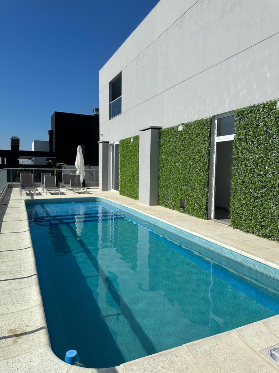 4 AMB , 3 BAÑOS , VESTIDOR, COCINA IND, GRAN BALCON , PISCINA , SUM - 41