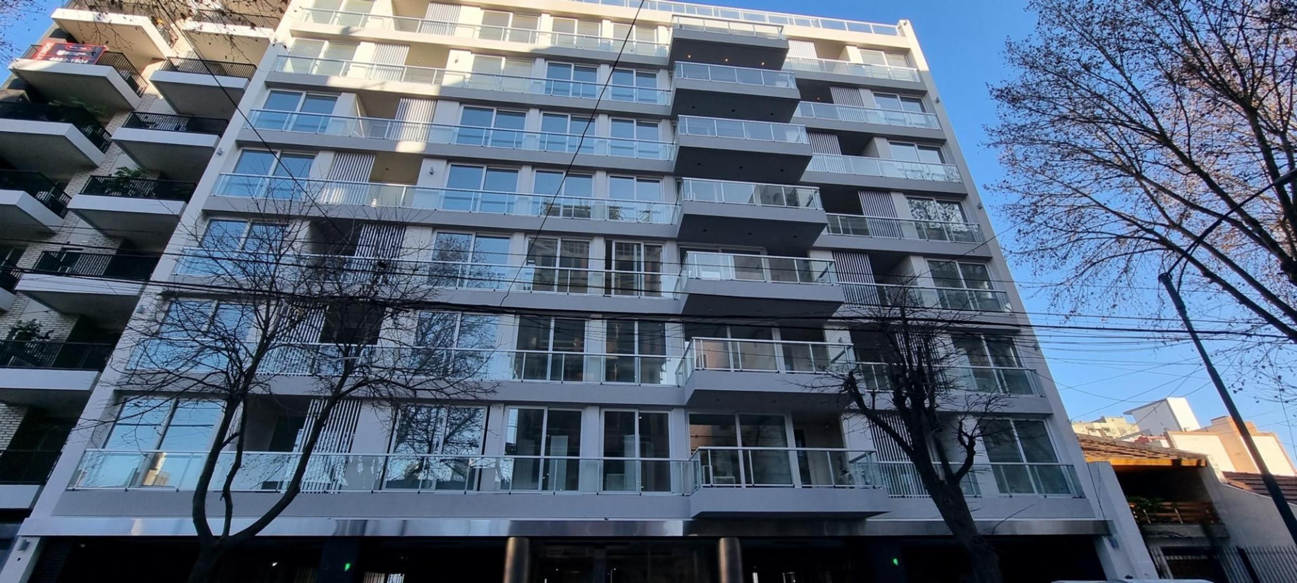 3 AMB CON COCHERA , EXCELENTE ESTADO EL EDIFICIO CUENTA CONSEGURIDAD,SUM, PISCINA, PARRILLAS EXCELENTE UBICACIÓN - 13