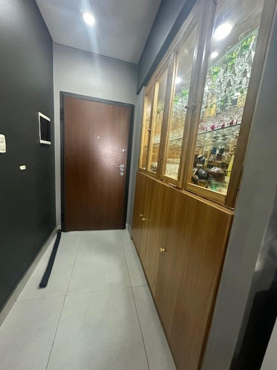 3 AMBIENTES CON COCHERA , DOS BALCONES Y PATIO CON PARRILLA , DOS BAÑOS Y DOS HABITACIONES , LAV IND — foto 11