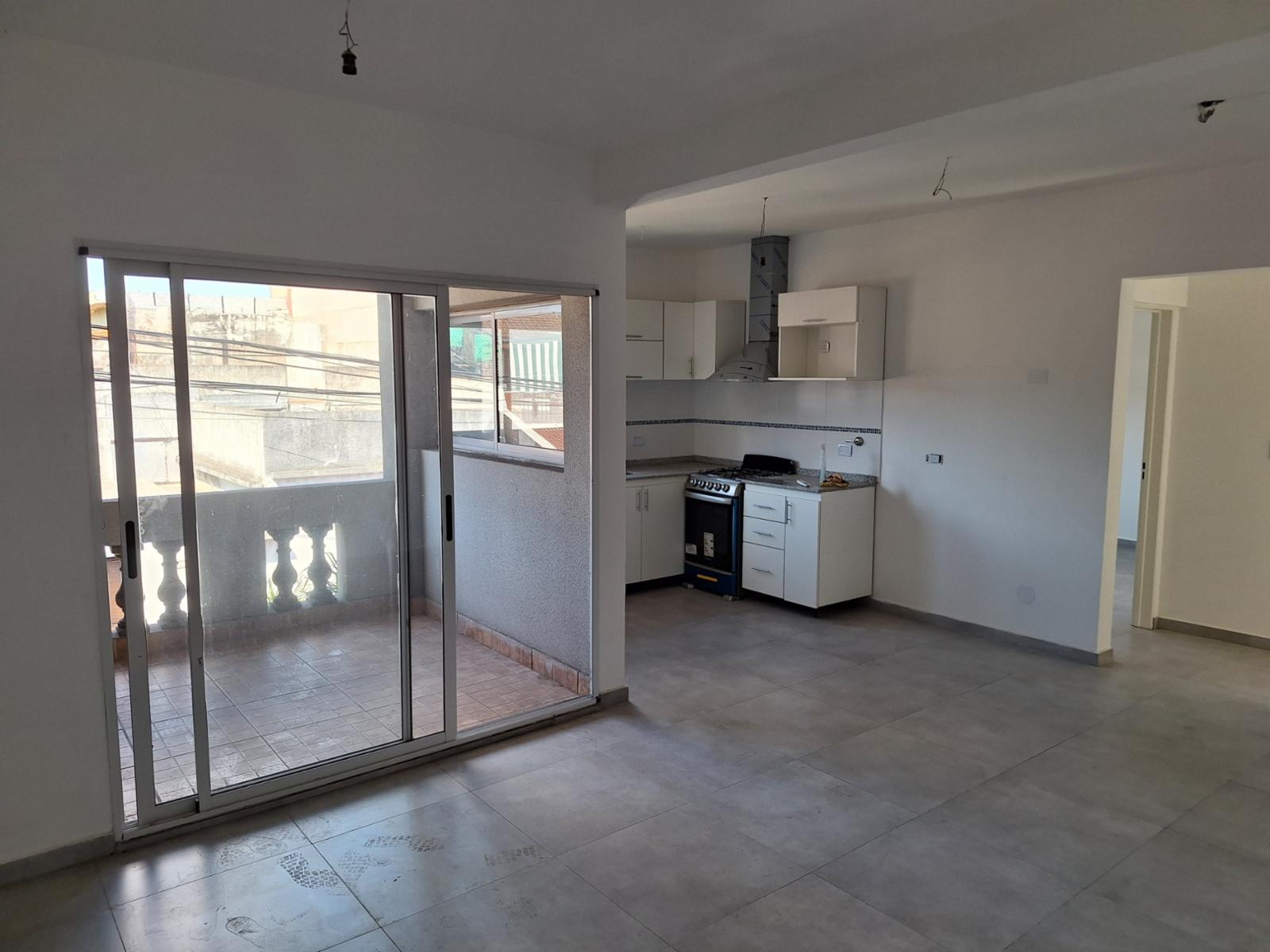 PH 3 AMBIENTES, BALCON CON PARRILLA AL FRENTE PRIMER PISO POR ESCALERA, FINANCIACION — foto 2