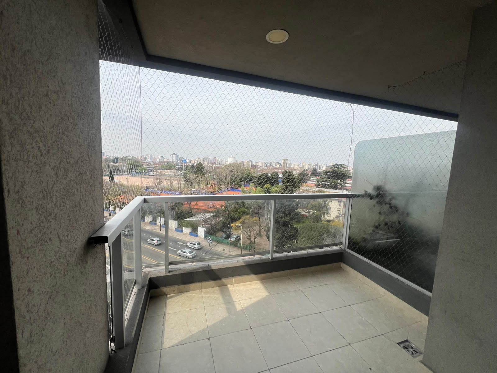 MONOAMBIENTE AL FRENTE, GRAN BALCON, BAÑO CON BAÑERA, COCINA COMPLETA A GAS — foto 13