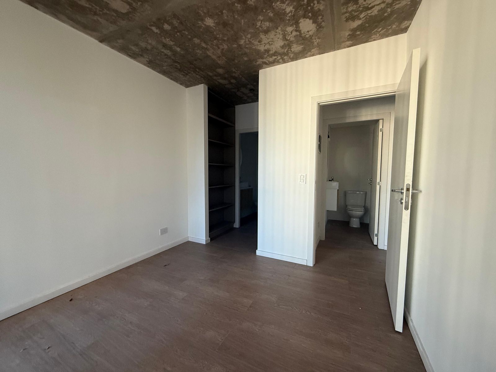 Departamento 2 ambientes Con Balcon, disponibles al frente y al contra frente — foto 4