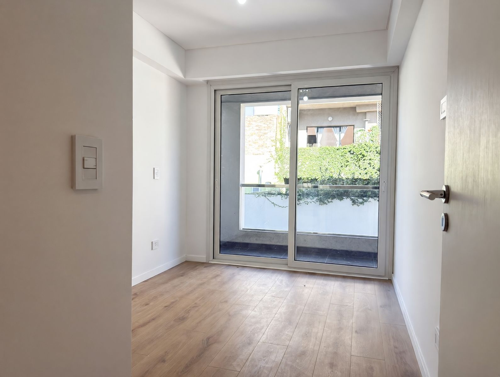 3 AMBIENTES FRENTE Y CONTRAFRENTE CON AMPLIOS BALCONES Y OPCION A TERRAZA — foto 7