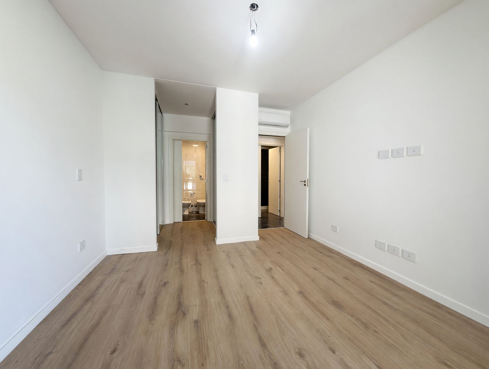 3 AMBIENTES FRENTE Y CONTRAFRENTE CON AMPLIOS BALCONES Y OPCION A TERRAZA — foto 9