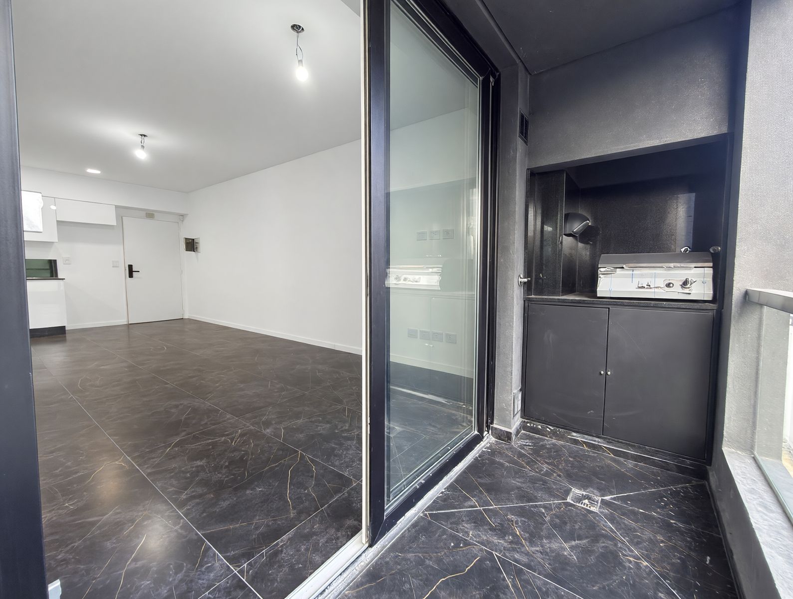 3 AMBIENTES FRENTE Y CONTRAFRENTE CON AMPLIOS BALCONES Y OPCION A TERRAZA — foto 14