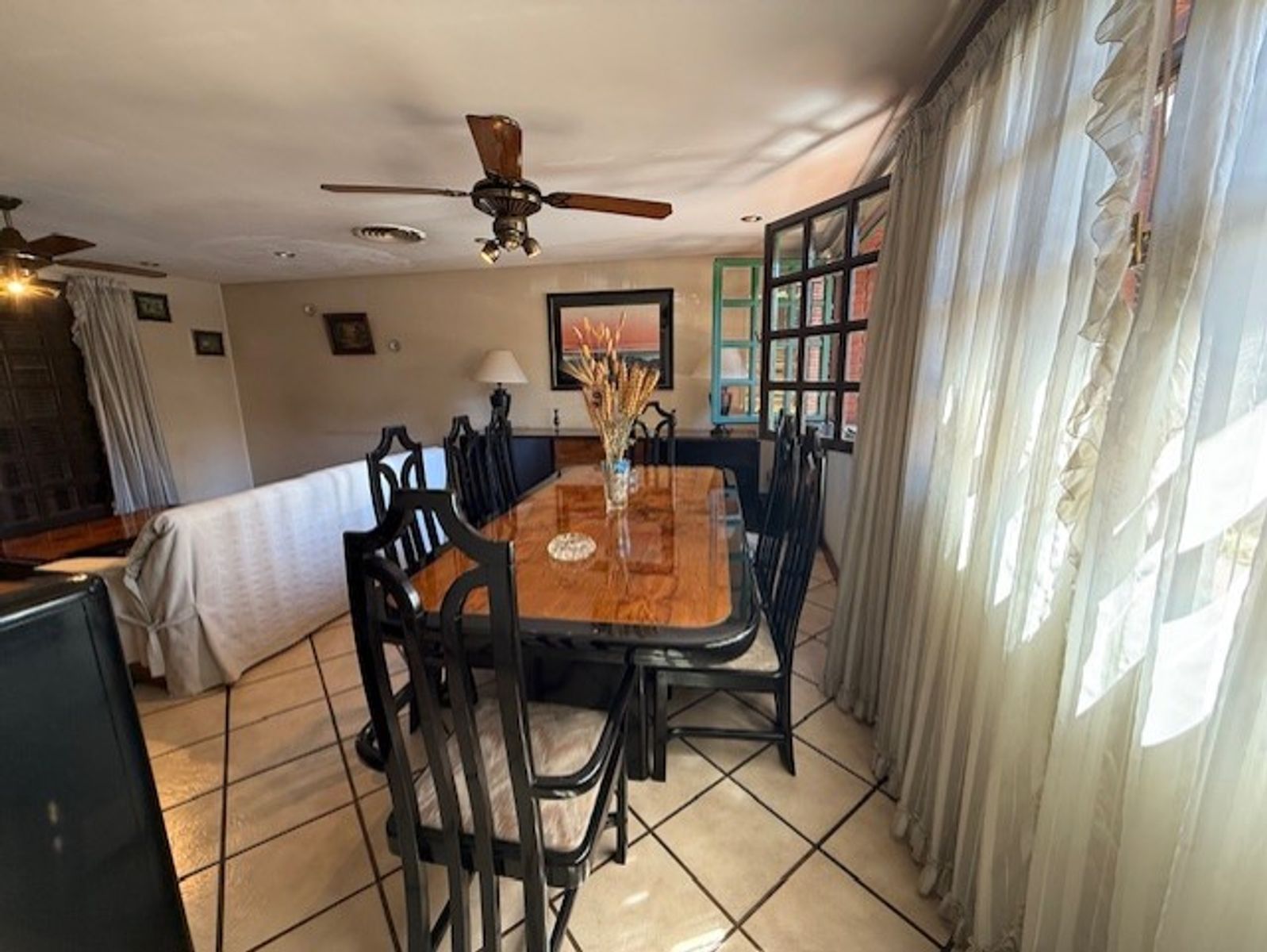 CASA DE 276 M2 , EXCELENTE UBICACION — foto 3