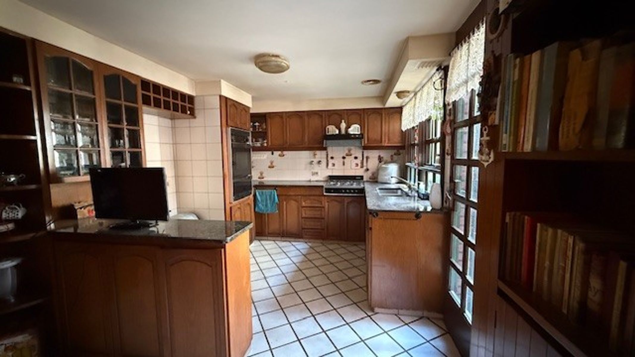 CASA DE 276 M2 , EXCELENTE UBICACION — foto 5