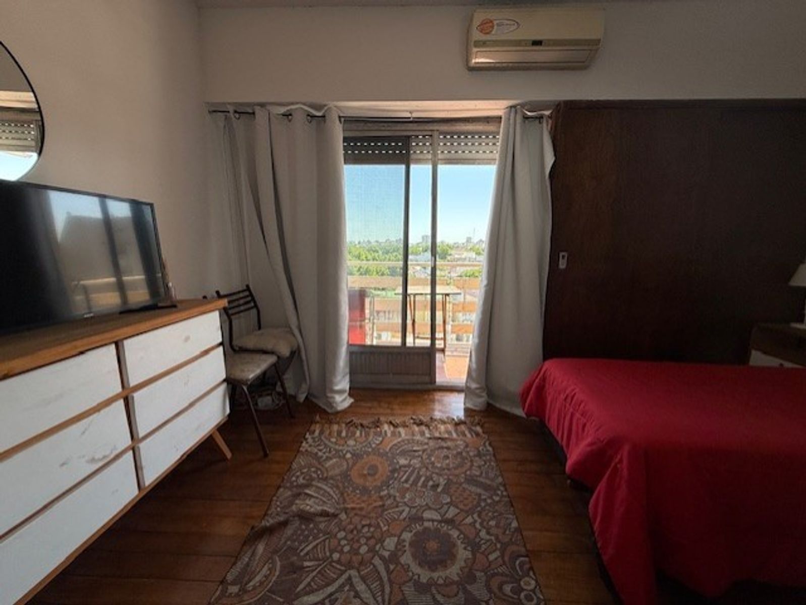 2 AMBIENTES , HERMOSA LUZ Y VISTA ABIERTA — foto 8