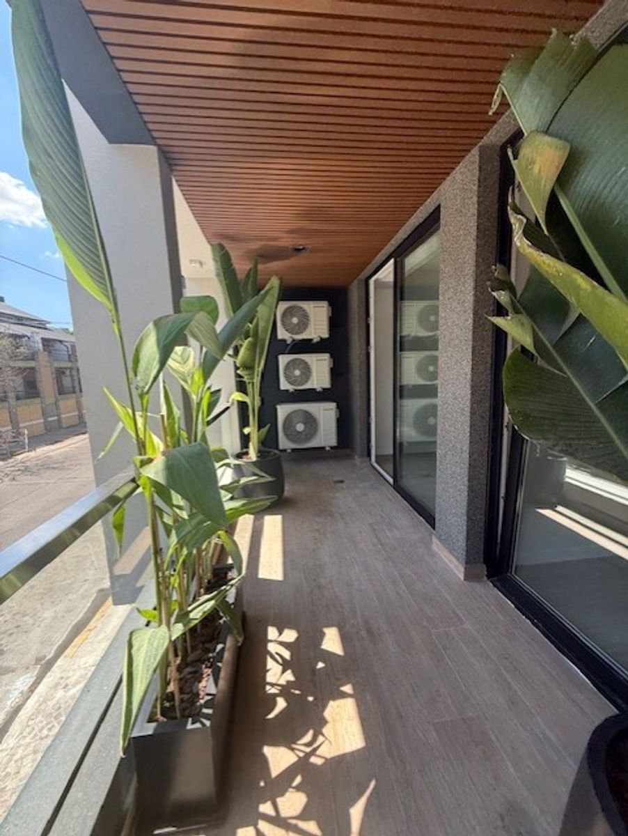 3 amb Balcon terraza , 2 hab, 2 baños completos , parrilla — foto 2