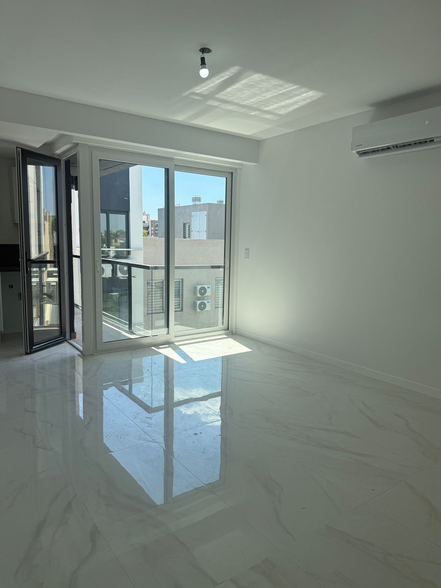 2 ambientes con amplios balcones o patios , parrilla — foto 2