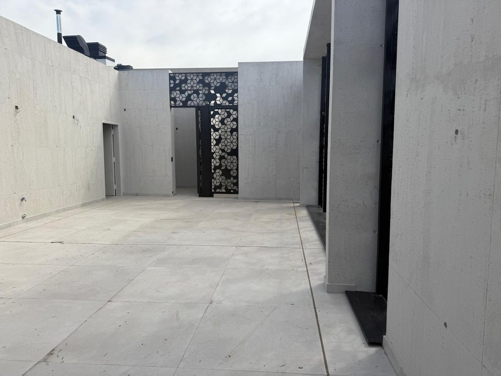 local en tres plantas ,con terraza, en alquiler en la mejor zona devilla Luro - 12