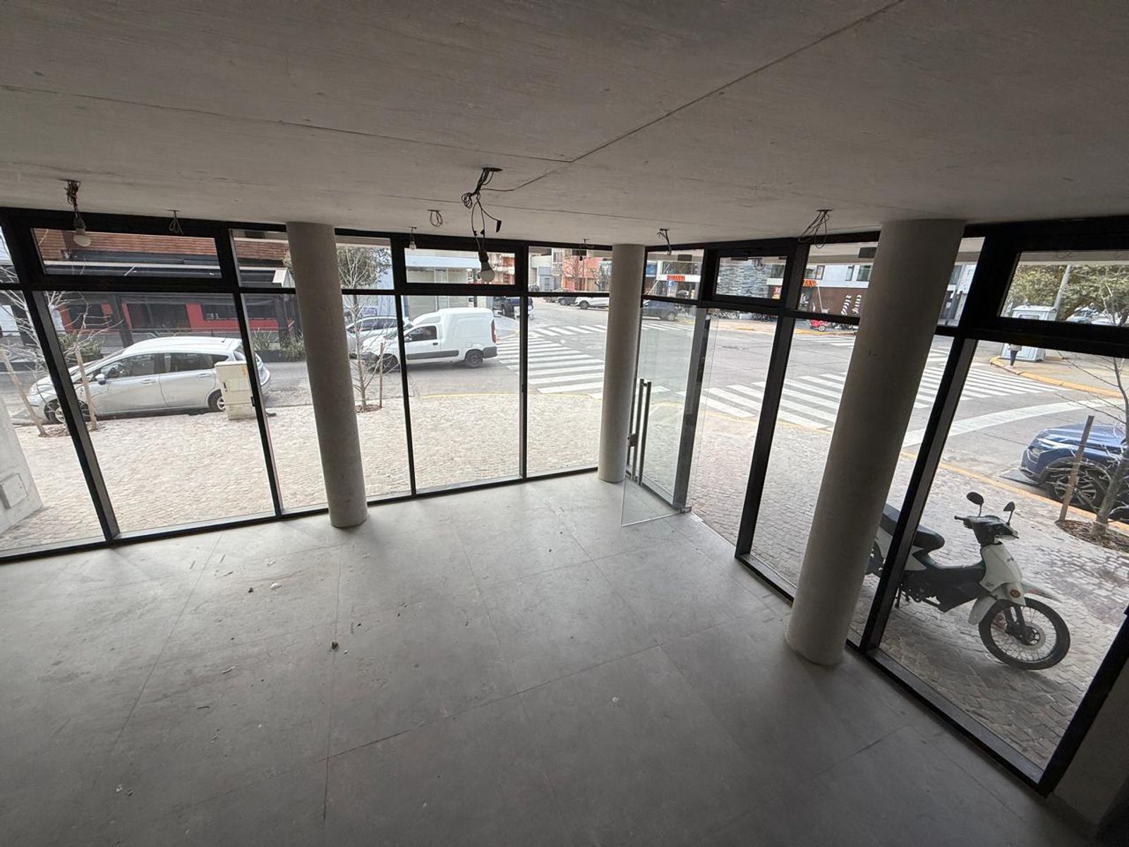 local en tres plantas ,con terraza, en alquiler en la mejor zona devilla Luro - 18