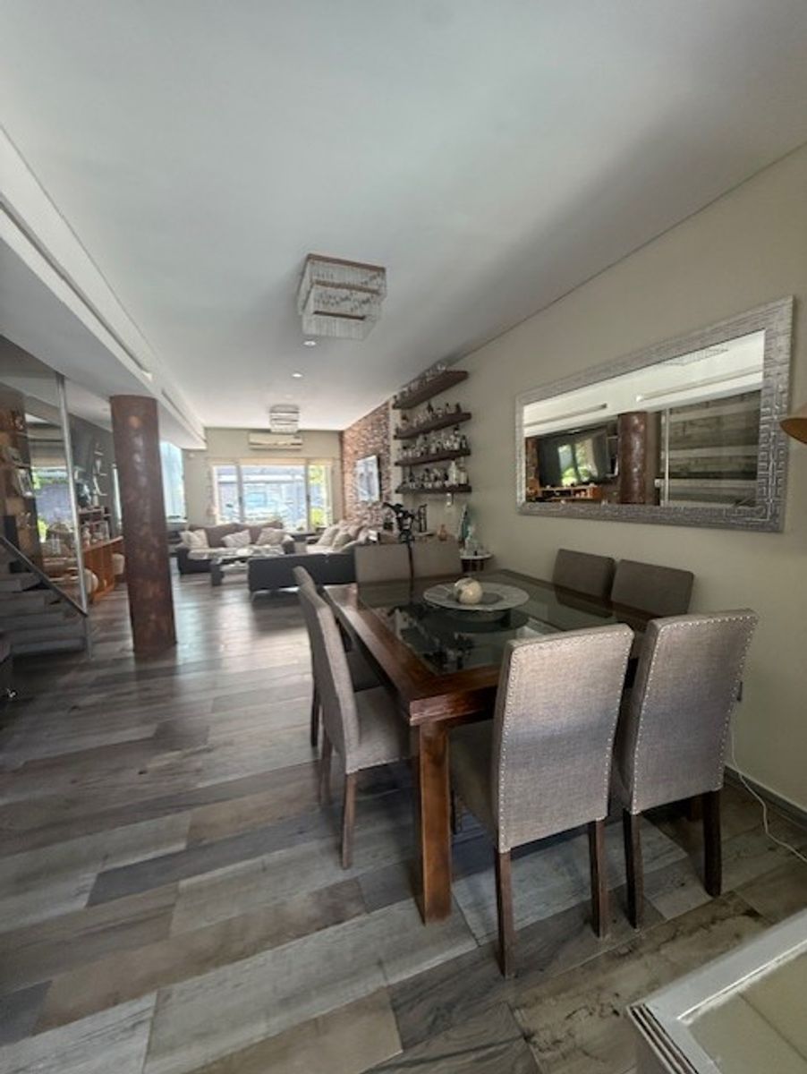 CASA CON JARDIN , PISCINA, QUINCHO , 5 AMBIENTES — foto 9