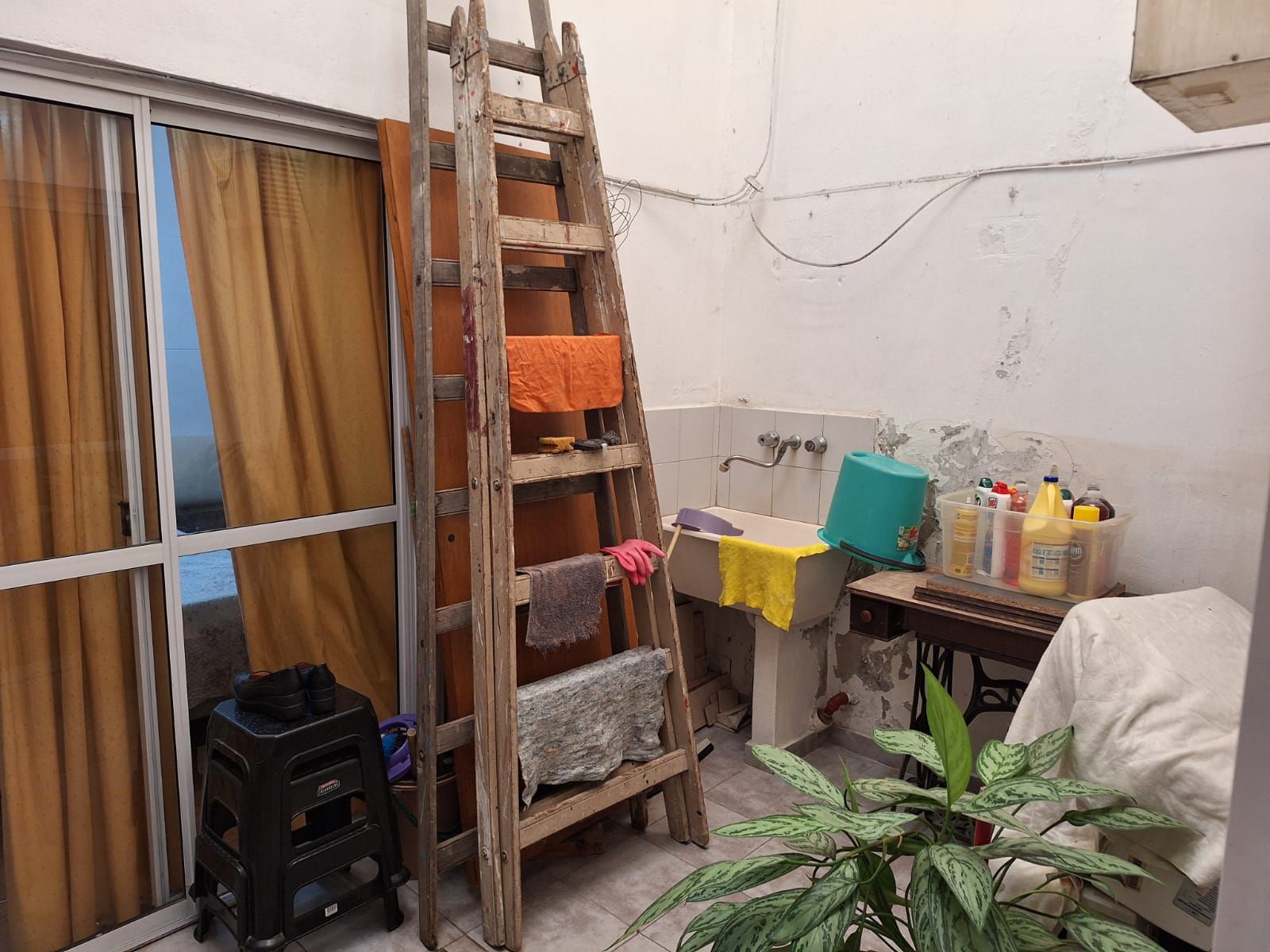 CASA 3 AMB CON QUINCHO Y TERRAZA — foto 3