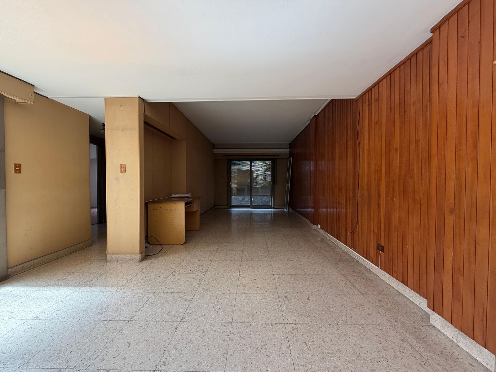 Venta de departamento a refaccionar en Liniers — foto 5