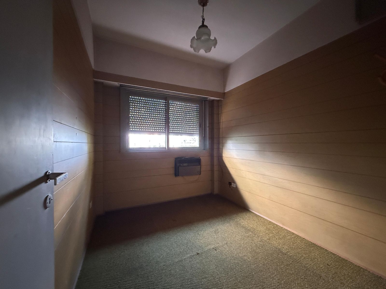 Venta de departamento a refaccionar en Liniers — foto 8