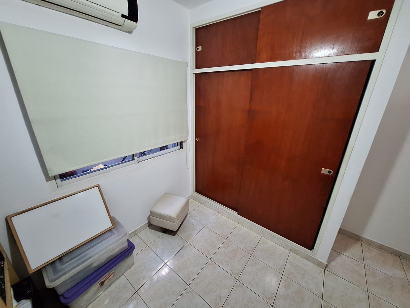 CASA 4 AMB, JARDIN AL FRENTE, COCHERA Y TERRAZA — foto 11