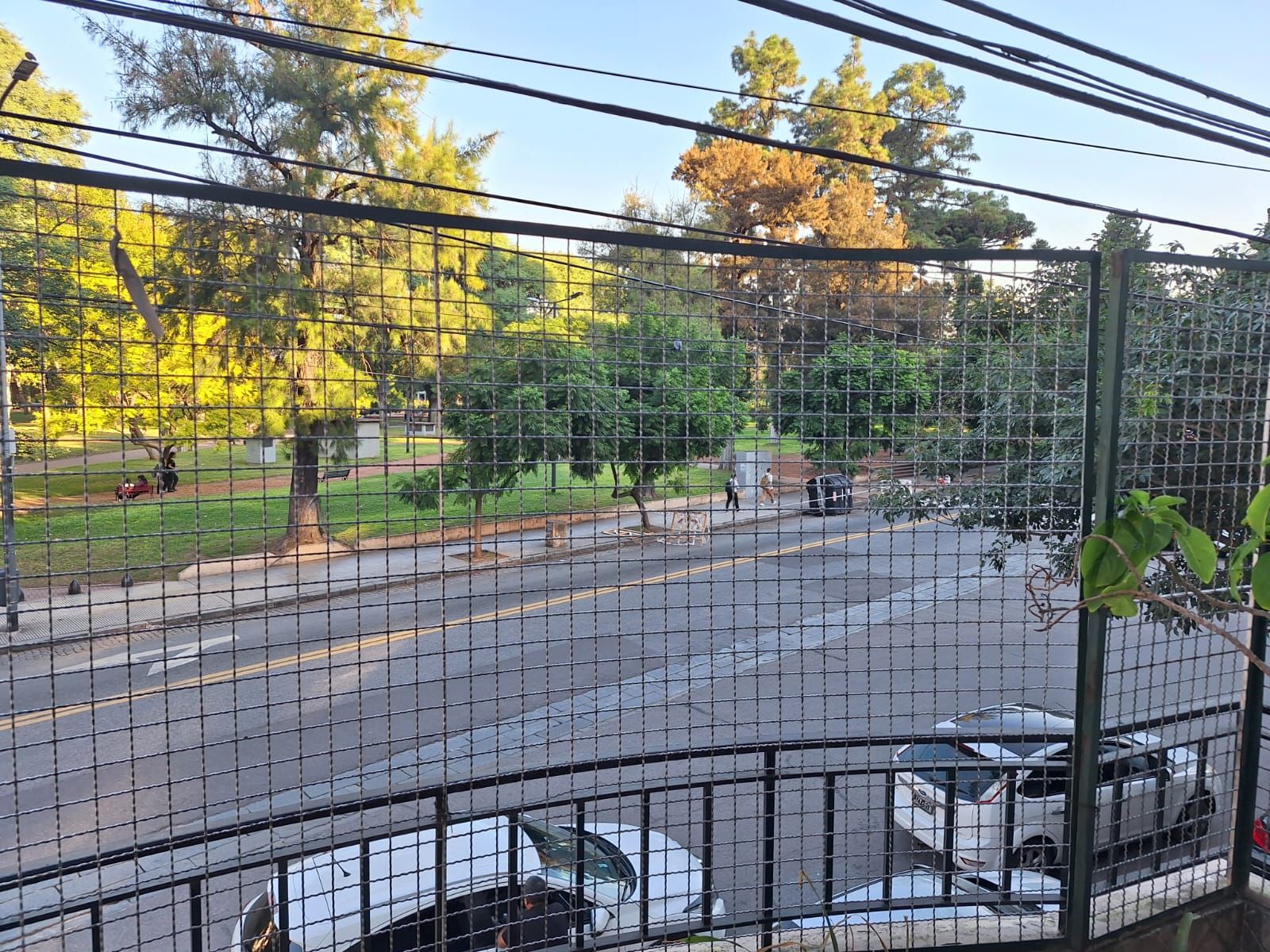 PISO DE 4 AMBIENTES FRENTE AL PARQUE, PRIMER PISO POR ESCALERA, 128 M2 TOTALES - 20