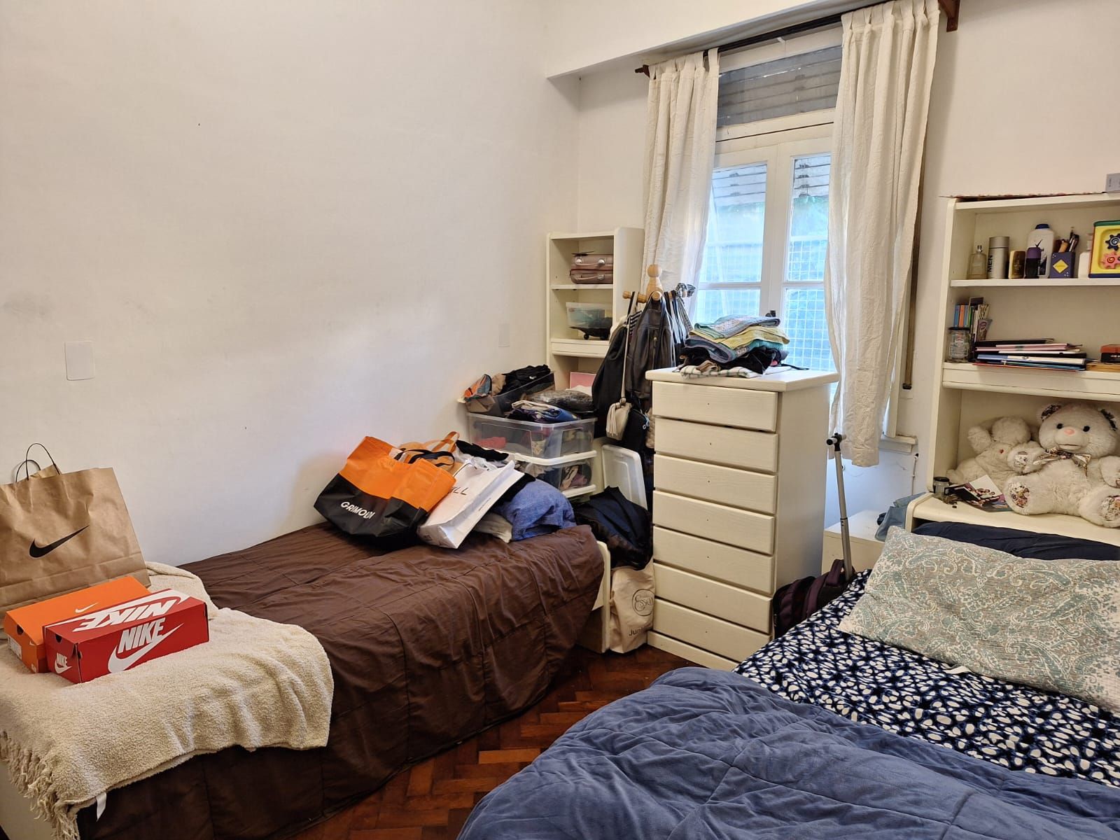 PISO DE 4 AMBIENTES FRENTE AL PARQUE, PRIMER PISO POR ESCALERA, 128 M2 TOTALES - 28