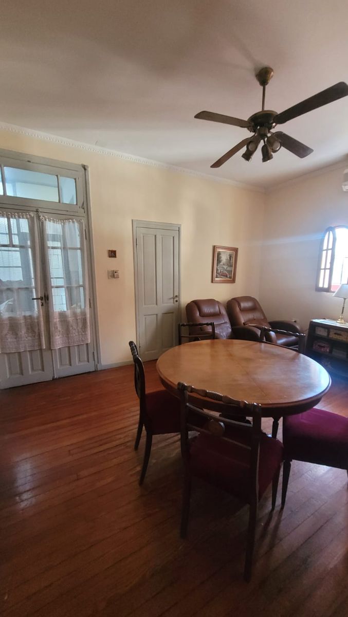 Venta PH 4 ambientes 1°piso por escalera al fondo - 4