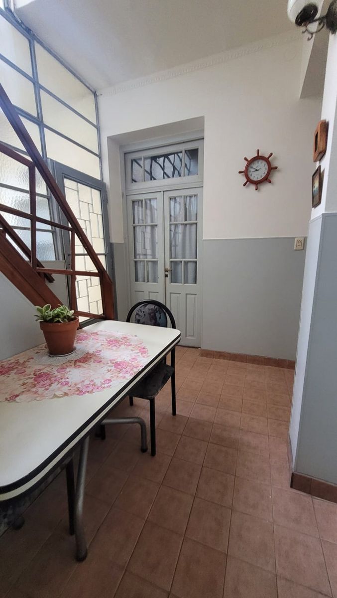 Venta PH 4 ambientes 1°piso por escalera al fondo - 10