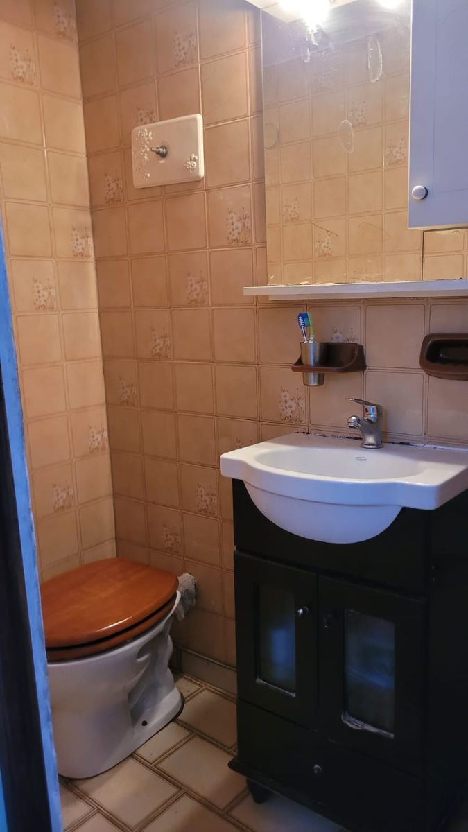Venta PH 4 ambientes 1°piso por escalera al fondo - 18
