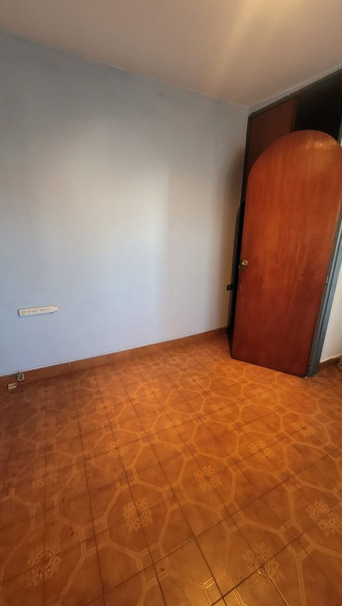 Venta PH 4 ambientes 1°piso por escalera al fondo - 27