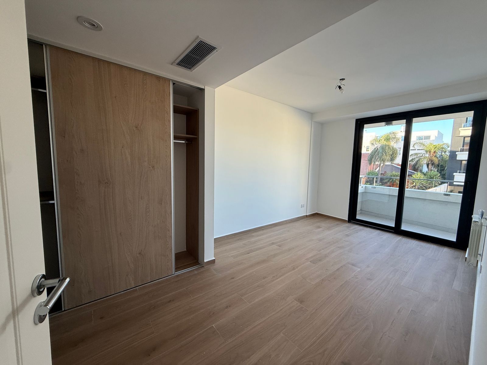 2 amb con patio en Barrio Naon - 2