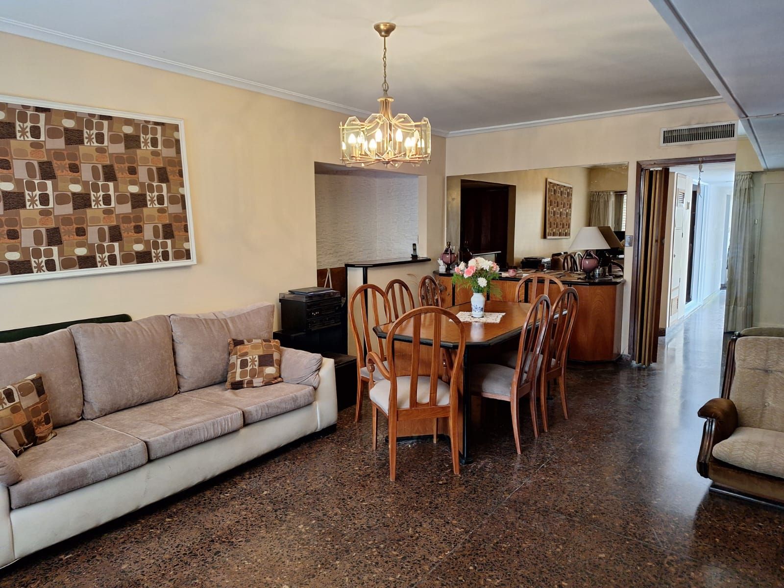 CASA PARA 2 FAMILIAS, 2 ENTRADAS INDIVIDUALES - 23