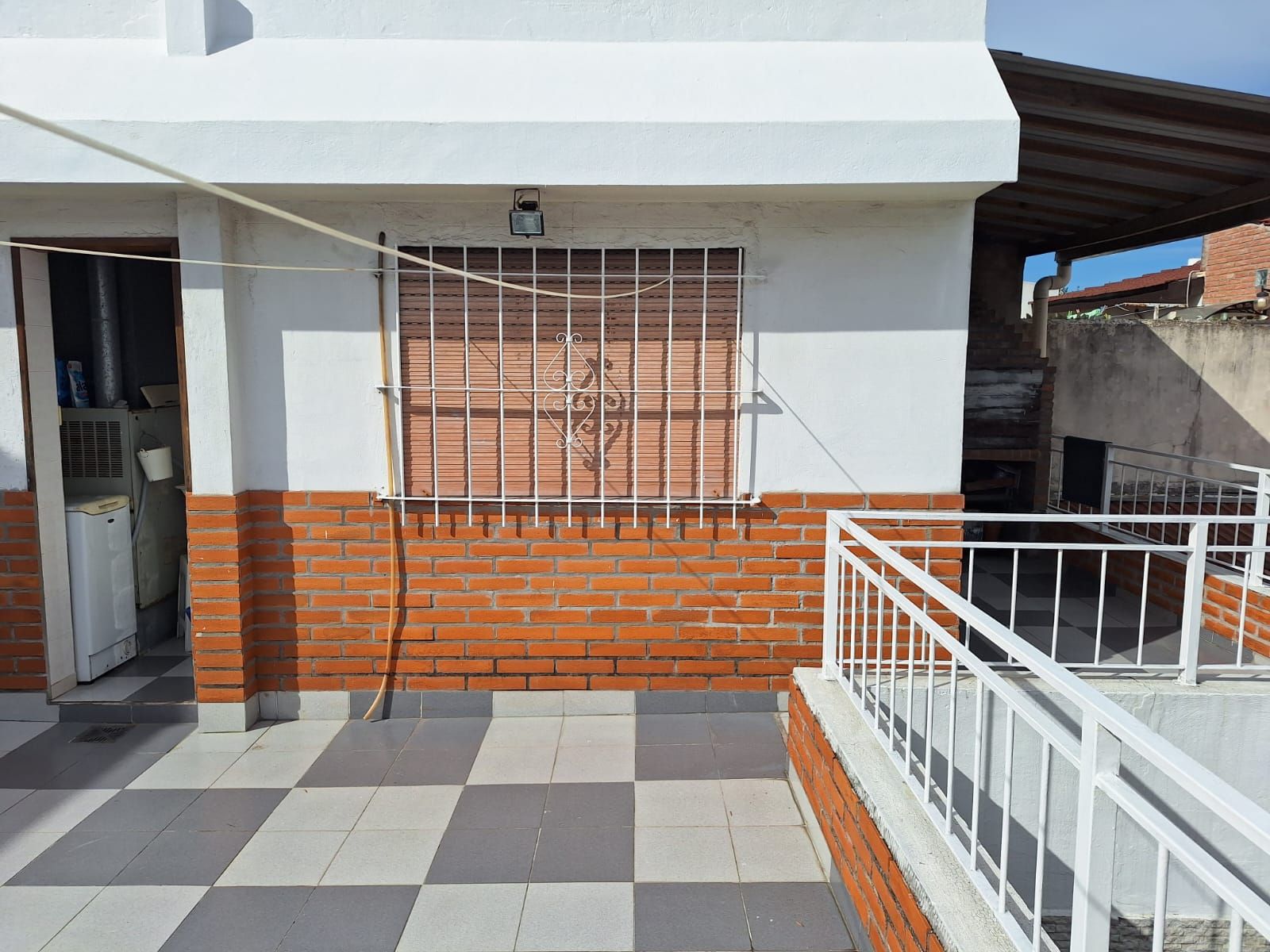 CASA PARA 2 FAMILIAS, 2 ENTRADAS INDIVIDUALES - 39