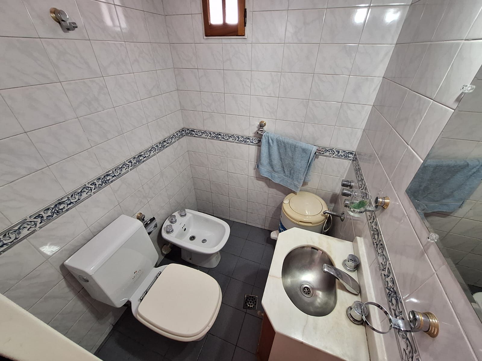 CASA PARA 2 FAMILIAS, 2 ENTRADAS INDIVIDUALES - 46