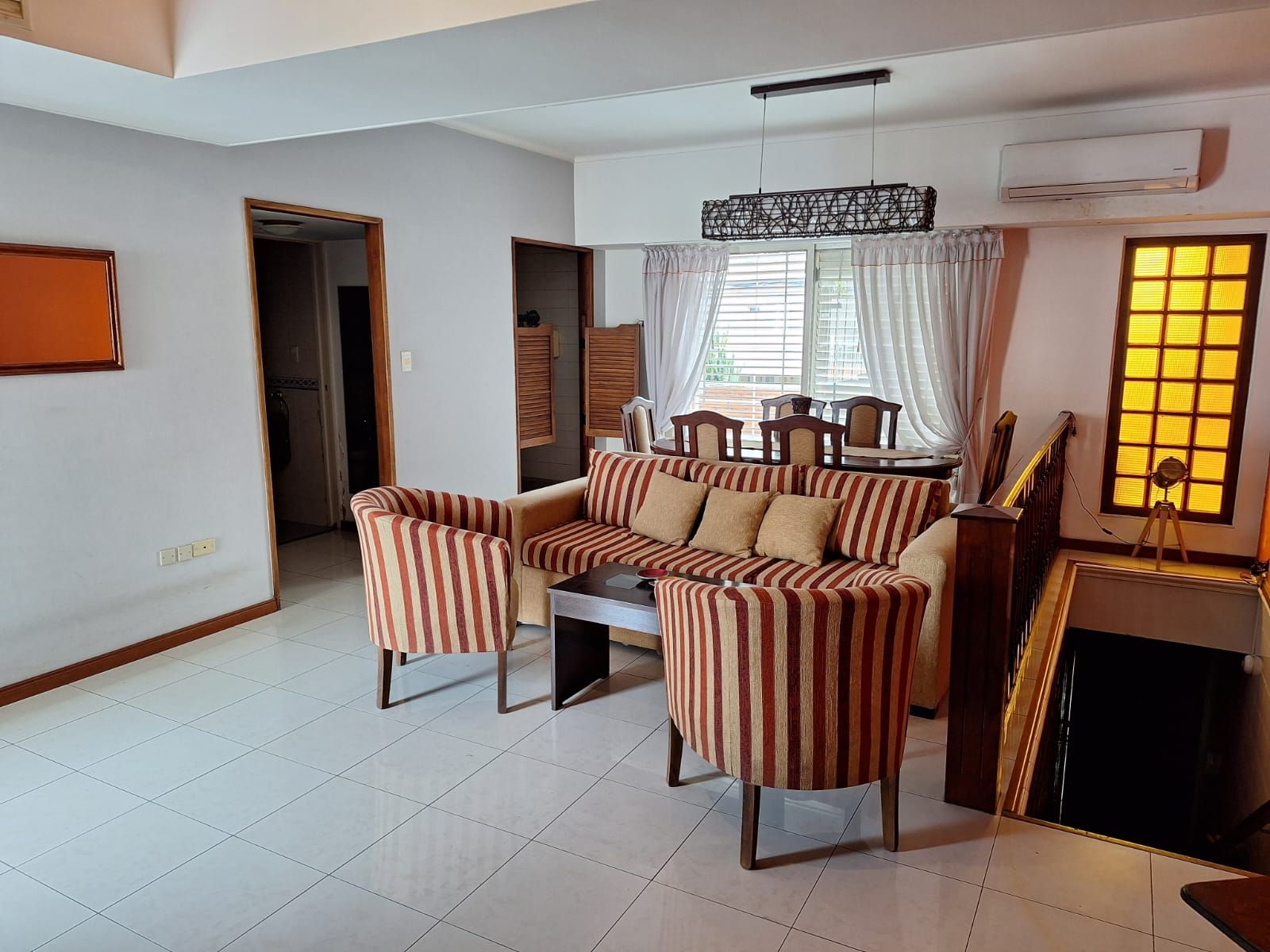 CASA PARA 2 FAMILIAS, 2 ENTRADAS INDIVIDUALES - 51