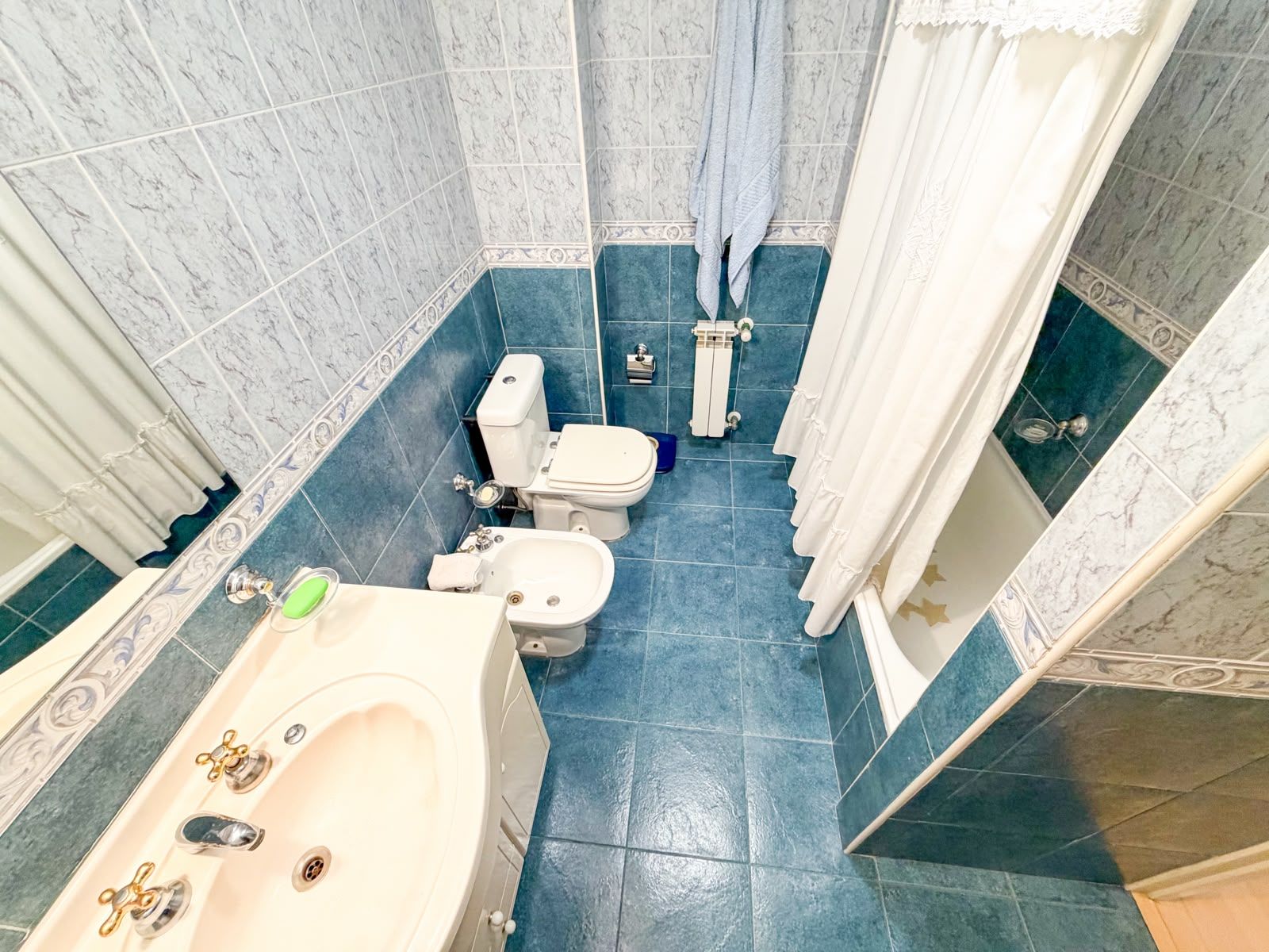 Venta de departamento 3 ambientes con cochera cubierta - 2